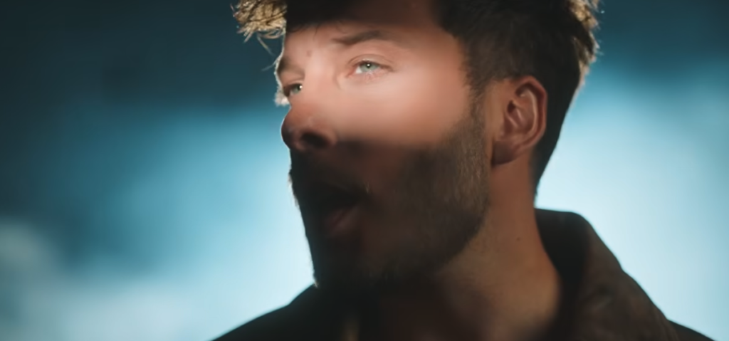 Blas Cantó planta cara al desamor con « PARA QUÉ »